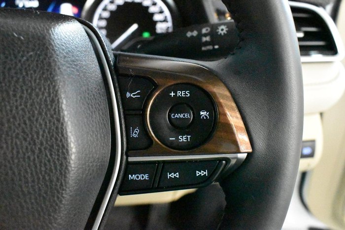 2018 Toyota Camry SL