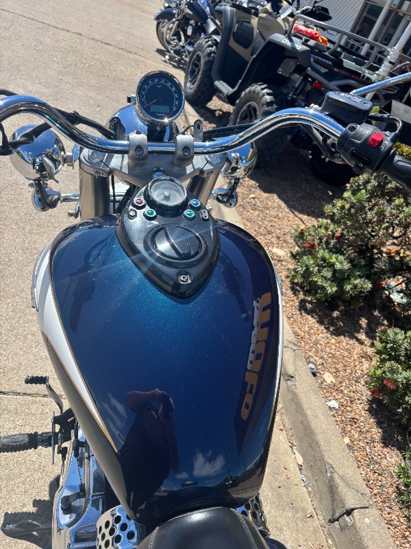 2011 Triumph AMERICA Blue