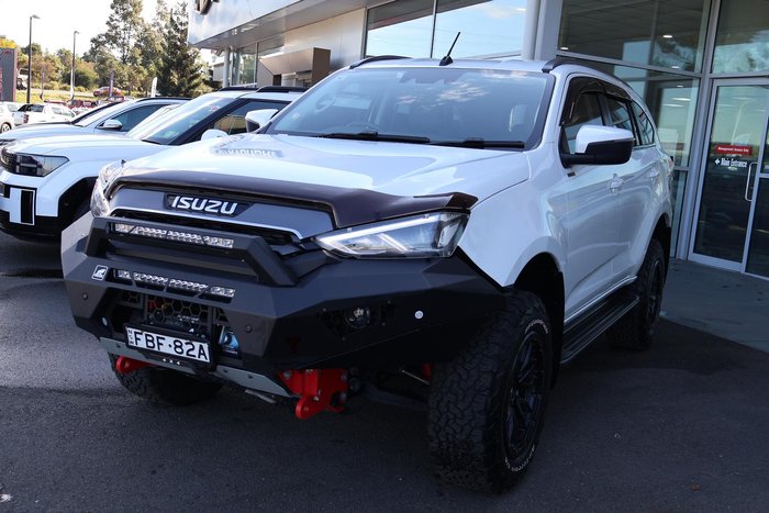 2023 Isuzu MU-X LS-T