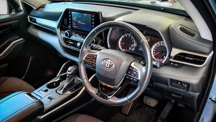 2021 Toyota Kluger GX