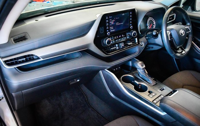 2021 Toyota Kluger GX