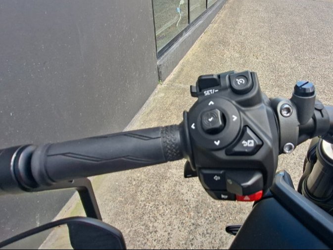 2024 Yamaha MT-09 Y-AMT BLACK