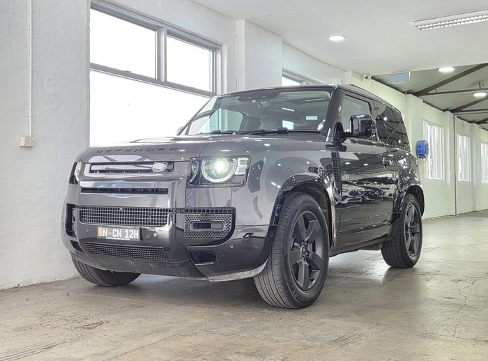 2024 Land Rover Defender 90 P400 X-Dynamic SE