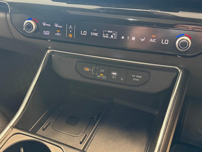2024 Kia Carnival GT-Line