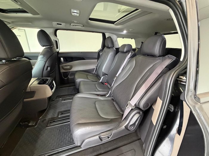 2024 Kia Carnival GT-Line