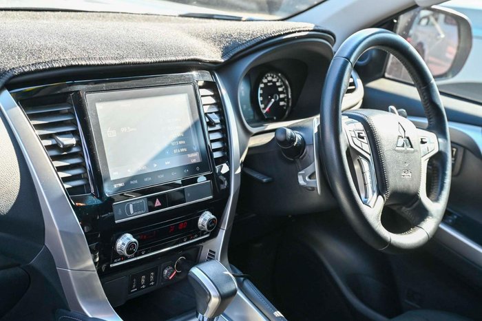 2021 Mitsubishi Pajero Sport GLX