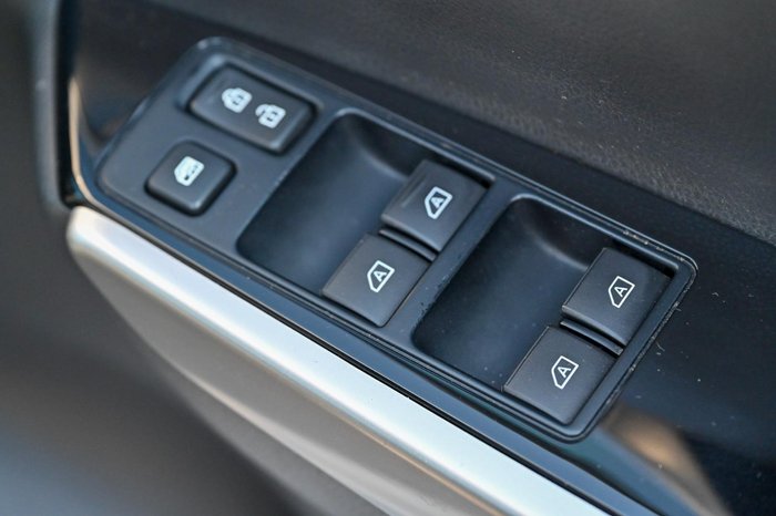 2021 Mitsubishi Pajero Sport GLX
