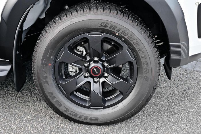 2025 Isuzu D-MAX X-TERRAIN
