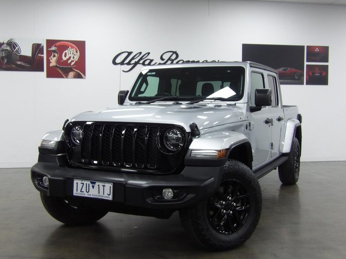 2023 Jeep Gladiator Night Eagle