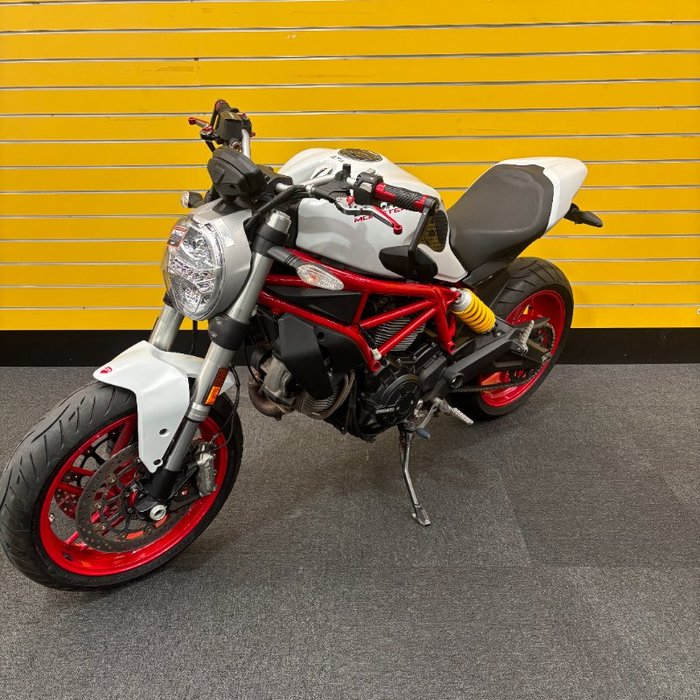 2018 DUCATI MONSTER 797 STAR WHITE-DARK ST