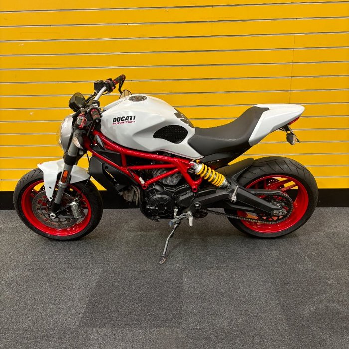 2018 DUCATI MONSTER 797 STAR WHITE-DARK ST White