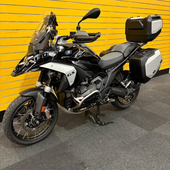 2025 BMW Motorrad R 1300 GS ADVENTURE Black