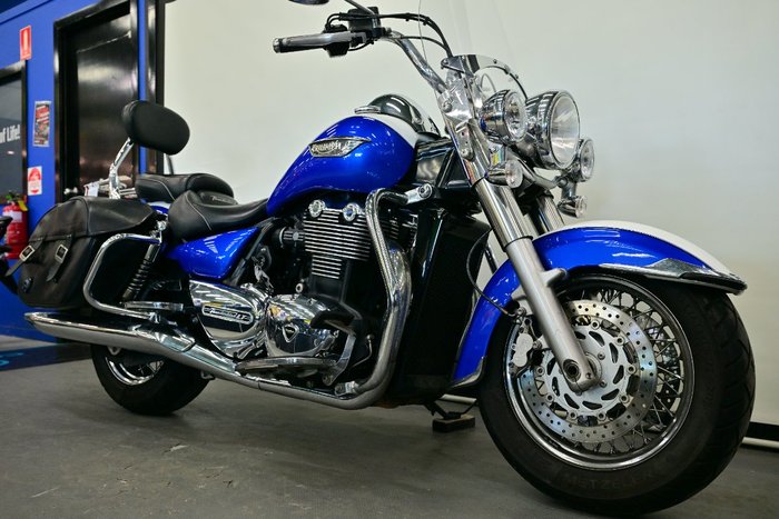 2015 Triumph THUNDERBIRD LT Blue