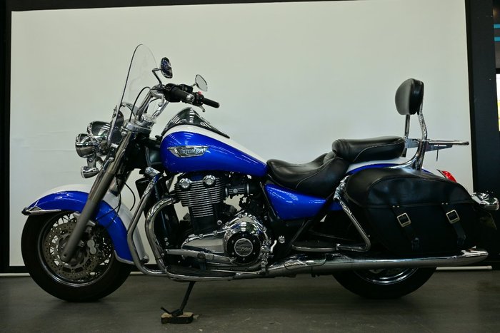2015 Triumph THUNDERBIRD LT Blue
