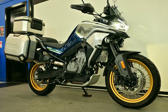 2023 CFMOTO
