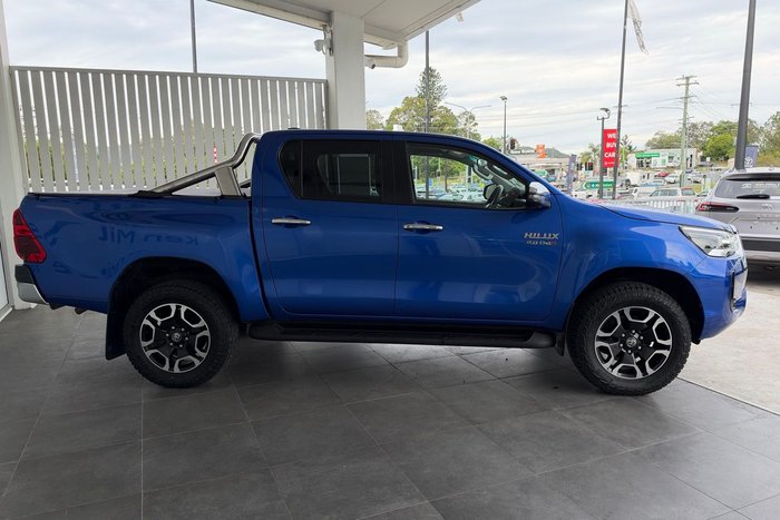2022 Toyota Hilux SR5