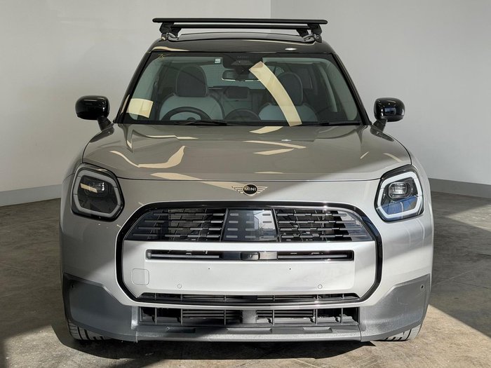 2024 MINI Countryman C Core