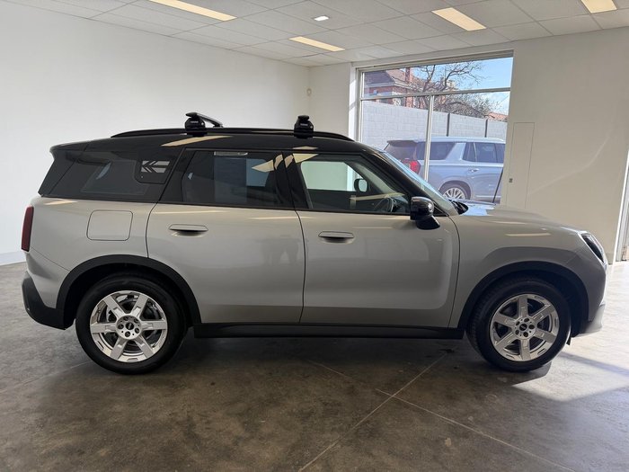 2024 MINI Countryman C Core