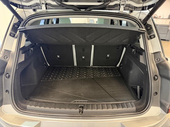 2024 MINI Countryman C Core