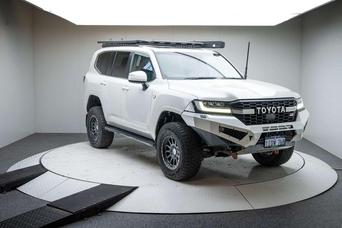2022 Toyota Landcruiser