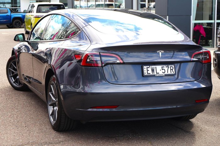 2022 Tesla Model 3 Rear-Wheel Drive