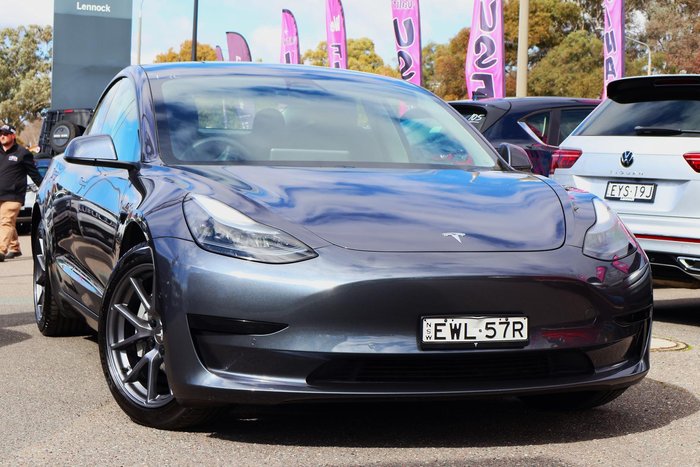 2022 Tesla Model 3 Rear-Wheel Drive