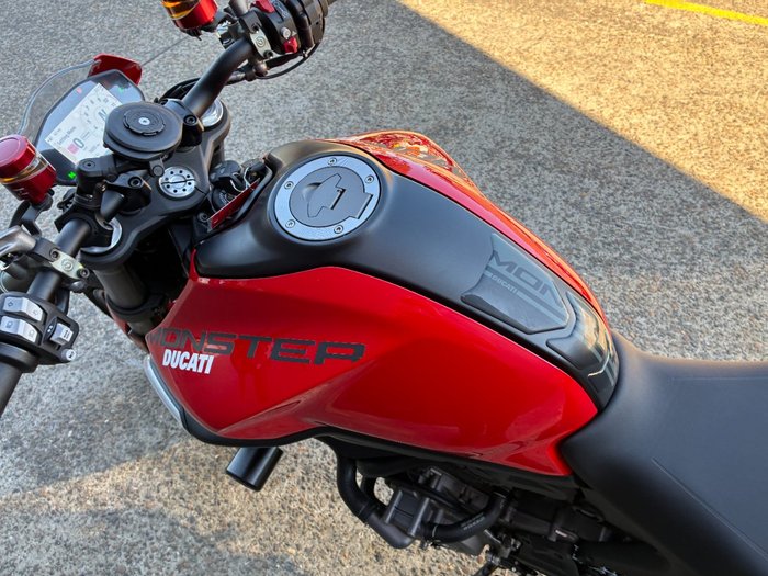 2022 Ducati MONSTER 937 RED R