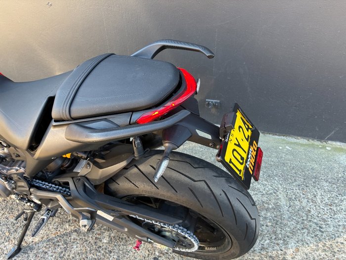 2022 Ducati MONSTER 937 RED R