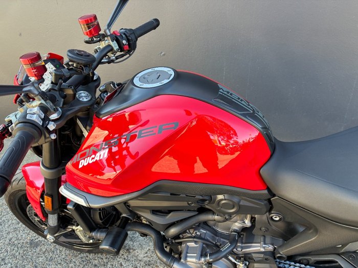 2022 Ducati MONSTER 937 RED R