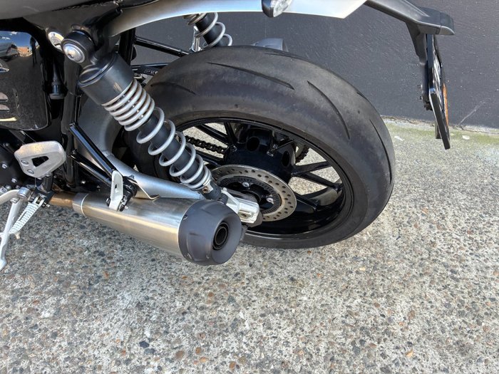 2022 Triumph STREET TWIN BLACK