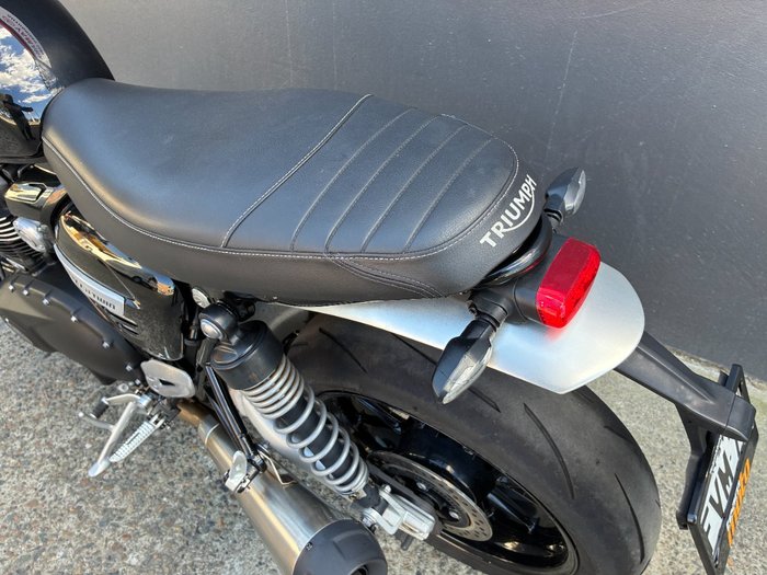 2022 Triumph STREET TWIN BLACK