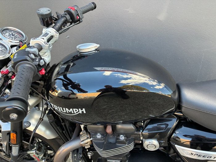 2022 Triumph STREET TWIN BLACK