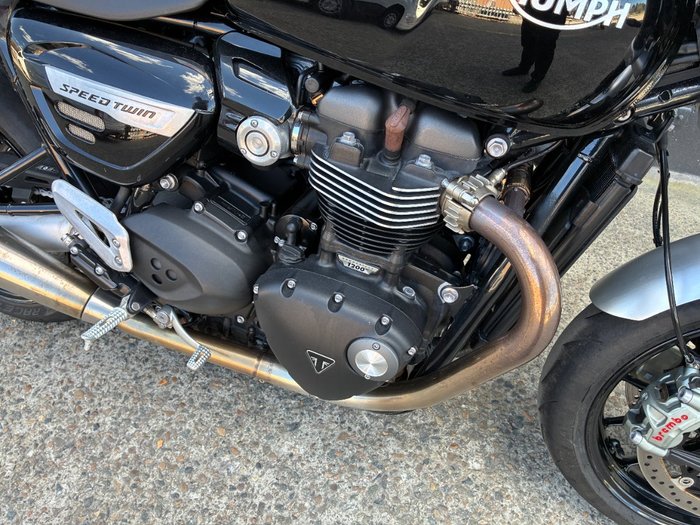 2022 Triumph STREET TWIN BLACK