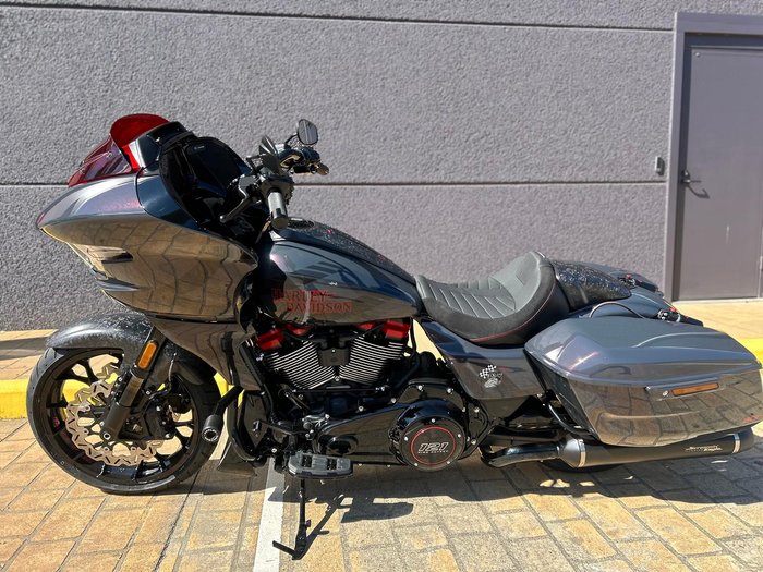 2026 Harley-Davidson CVO Road Glide ST 121 (FLTRXSTSE)