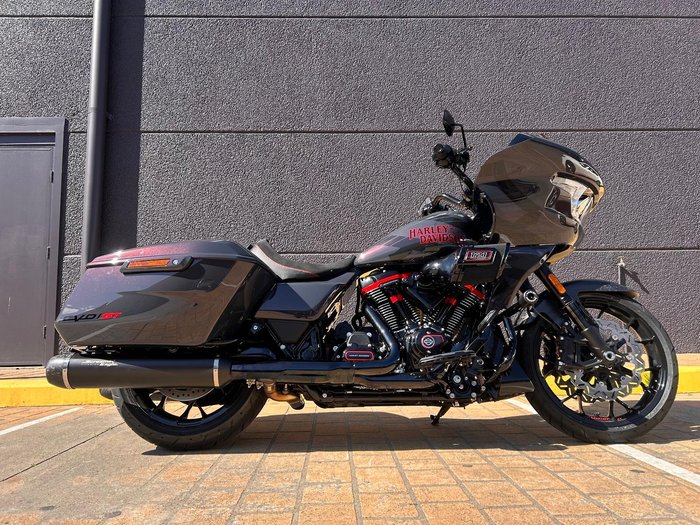 2026 Harley-Davidson CVO Road Glide ST 121 (FLTRXSTSE)