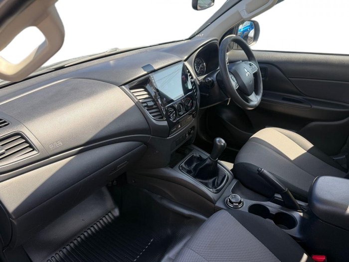 2020 Mitsubishi Triton GLX