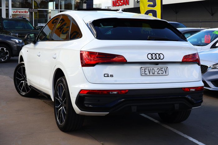 2022 Audi Q5 45 TFSI S line