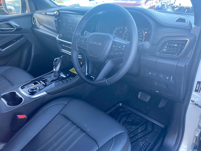 2025 Isuzu MU-X LS-T