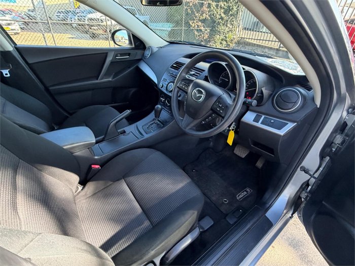 2013 MAZDA MAZDA3 NEO