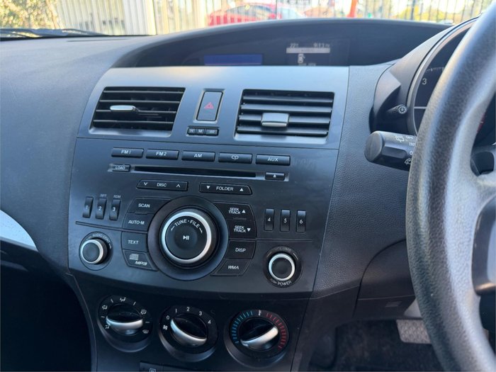 2013 MAZDA MAZDA3 NEO