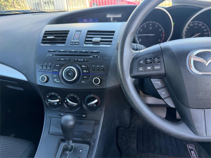 2013 MAZDA MAZDA3 NEO