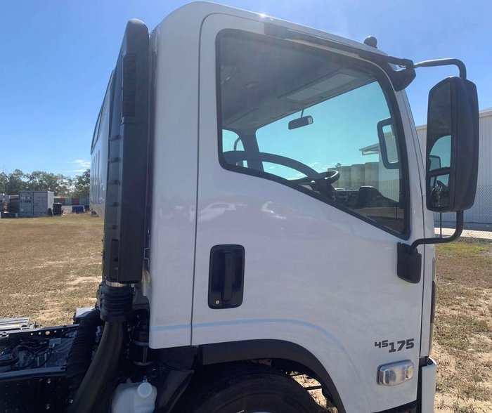 2026 Isuzu Npr