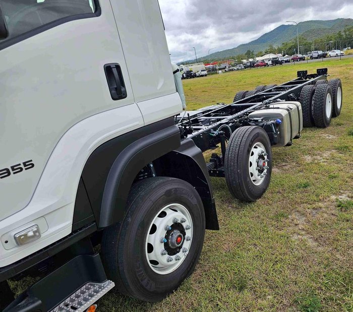 2025 Isuzu Fyj 320-355 At R67