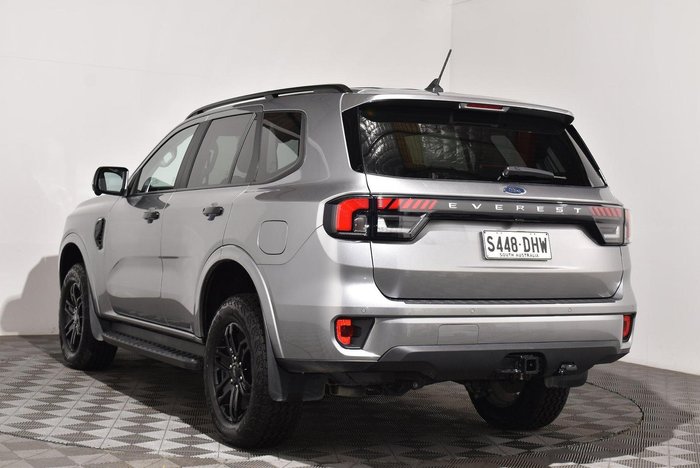 2025 Ford Everest Black Edition