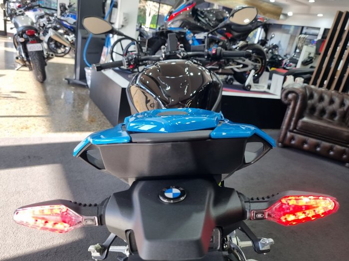 2026 BMW Motorrad S 1000 R Bluefire/Mugiallo Yellow