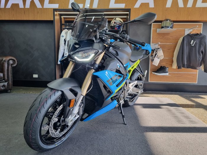 2026 BMW Motorrad S 1000 R Bluefire/Mugiallo Yellow