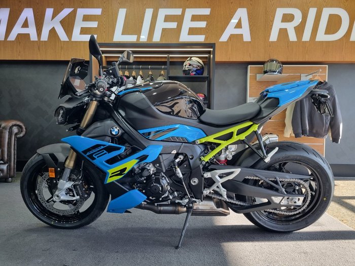 2026 BMW Motorrad S 1000 R Bluefire/Mugiallo Yellow