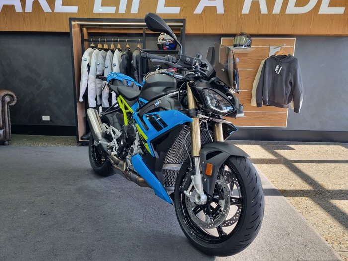 2026 BMW Motorrad S 1000 R Bluefire/Mugiallo Yellow