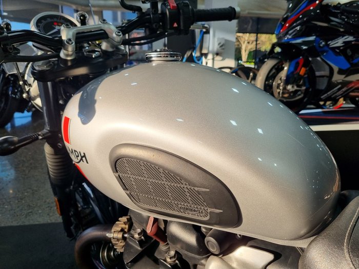 2017 Triumph STREET TWIN SILVER