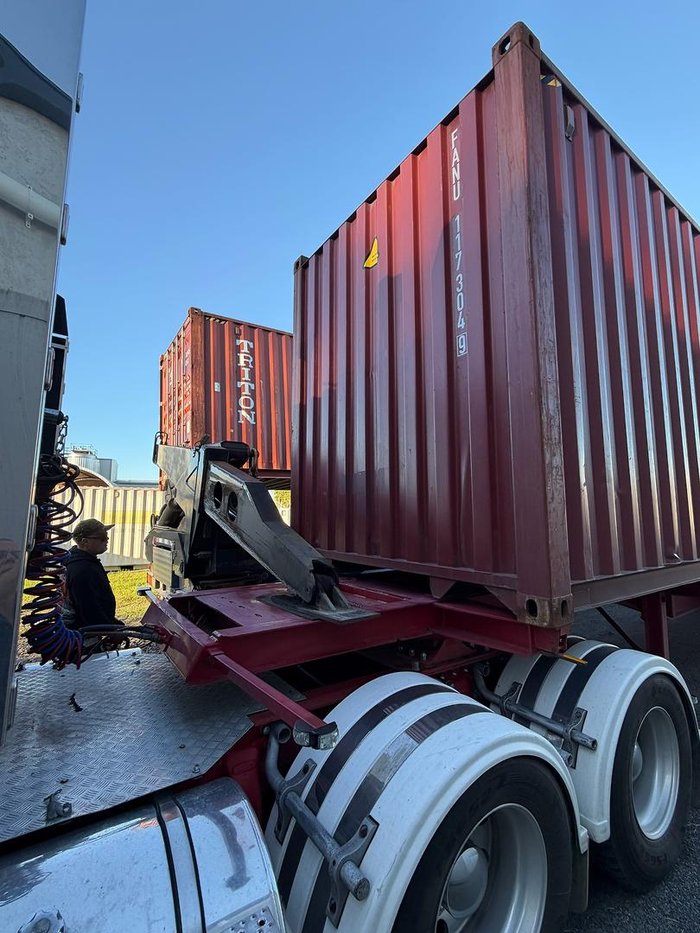 2006 Haulmark 3St37